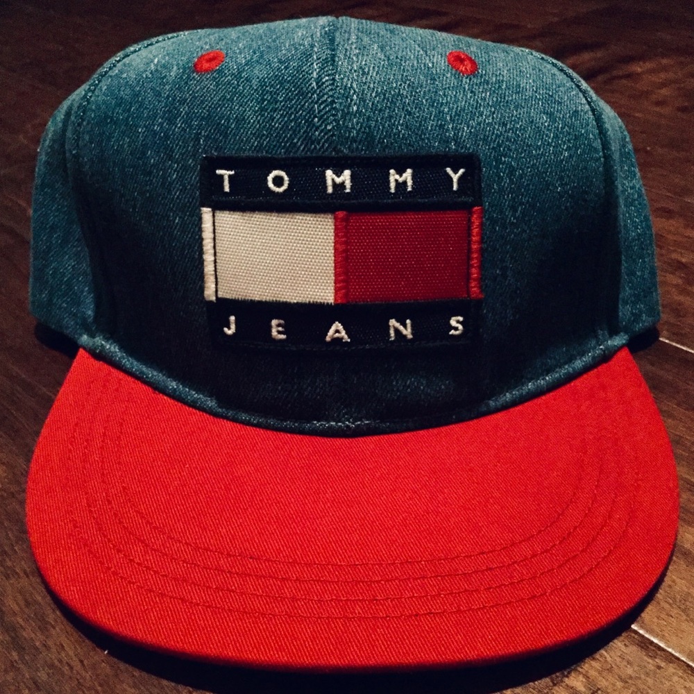 🎉HP 11/3🎉 Tommy Hilfiger Jeans Snapback Cap